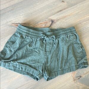 Old Navy Green Knit Cargo Shorts Relaxed Fit